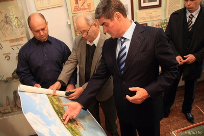 Голова ОДА Борис Петров подарував музейному комплексу свою фотопанораму