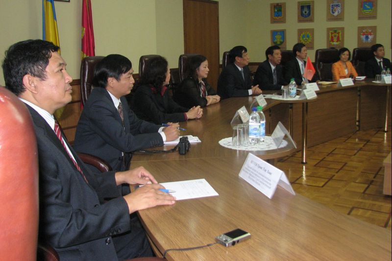У Запорізькій області  перебуває делегація Верховного Народного Суду Соціалістичної Республіки В’єтнам