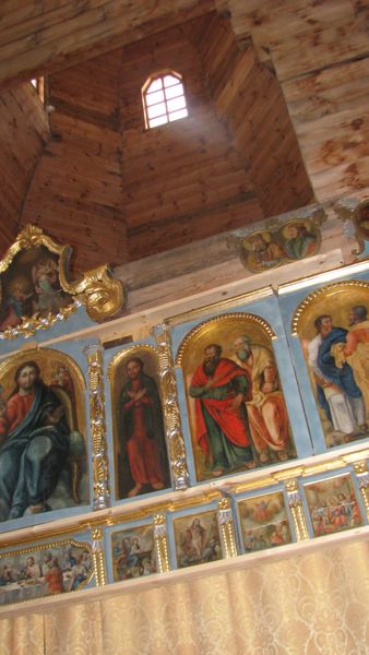 Старовинний іконостас став окрасою  козацького храму на Хортиці