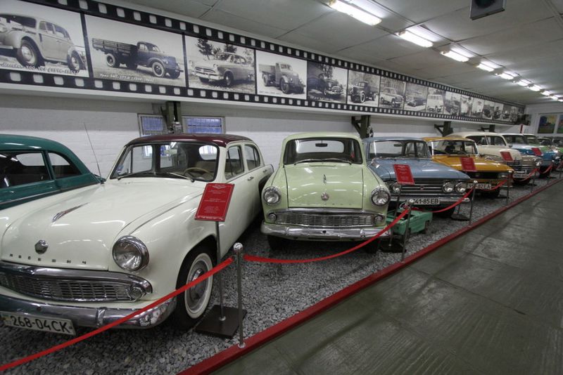 Днями в Музеї ретро-автомобілів «Фаетон» відбулось урочисте відкриття нового виставкового залу, в якому представлені всі види запорожців - від «горбатого», «вухатого» і до останніх моделей, а також багато інших машин, якими користувалися автомобілісти у минулому сторіччі