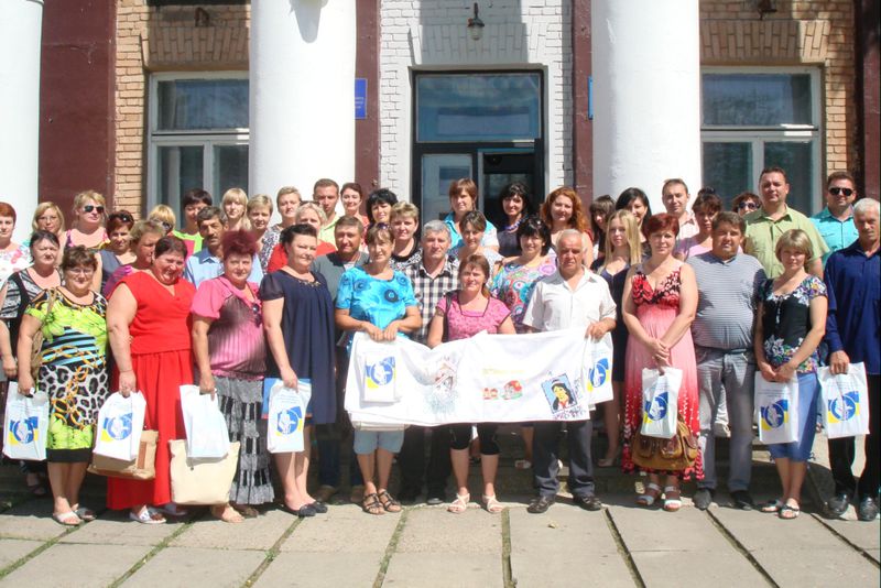 Прийомні батьки Приазовського району діляться досвідом кращих традицій виховання дітей
