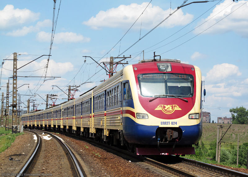Влада області домовляється про запуск нового електропоїзда до Генічеська