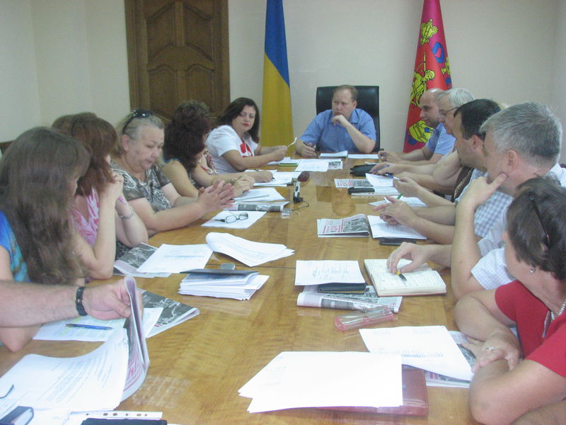 Програма розвитку української мови має бути чіткою та ефективною