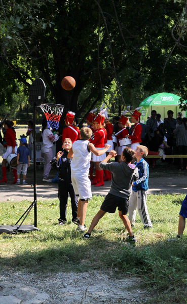 Запоріжці відсвяткували День фізичної культури та спорту