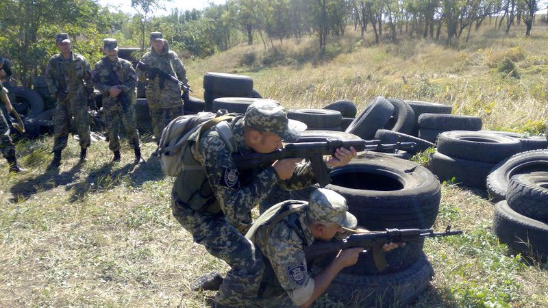 Роти охорони військкоматів  області опановують військову справу