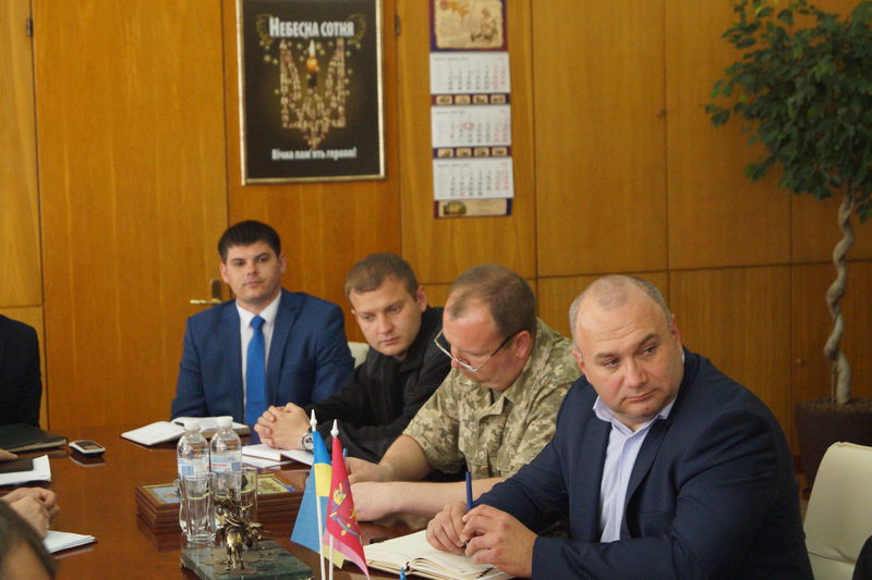 Костянтин Бриль: «Влада регіону всіляко підтримує воїнів полку «Азов» і пишається ними»