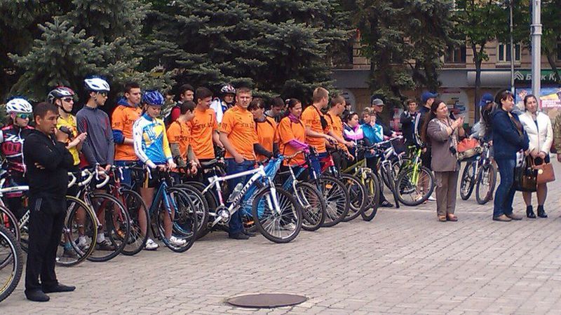 Велопробіг до Дня Перемоги об’єднав ветеранів, молодь та бійців АТО
