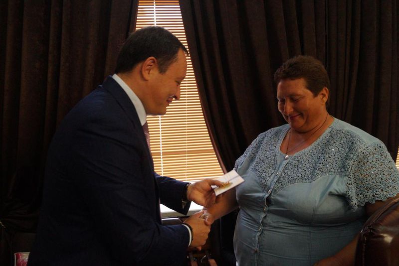 Почесним званням «Мати-героїня» нагороджено 22 жінки Запорізької області