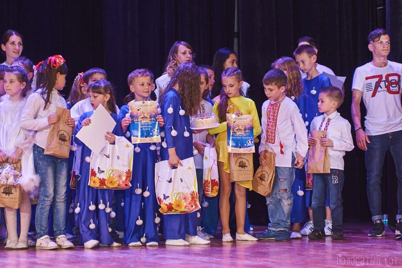 Фестиваль «Гармонія сердець» об’єднав на одній сцені артистів та дітей з особливими потребами