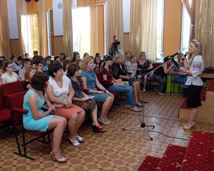 Перші випускники обласної літньої школи для обдарованої молоді отримали сертифікати