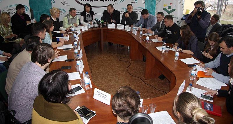 Молодь області очікує на офіційну позицію Запорізького міського голови стосовно обласного центру молоді