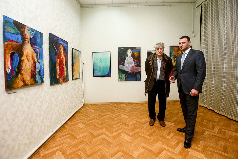 У річницю землетрусу у Вірменії в Запоріжжі відкрилася виставка «Квіти граната»