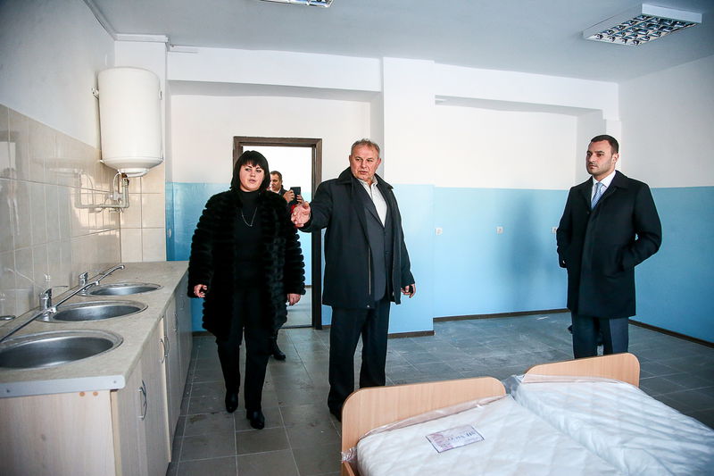 У Новомиколаївці відремонтований гуртожиток готовий прийняти вимушених переселенців