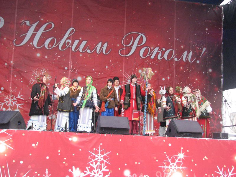 На головній сцені обласного центру лунає свято «Новорічна мрія» 