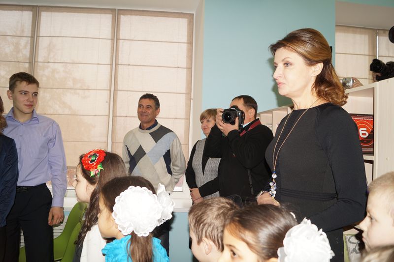 Марина Порошенко відкрила першу шкільну Медіатеку 