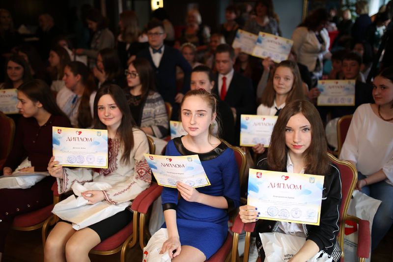 Запорізькі учні - серед переможців Всеукраїнського конкурсу есе «Я – європеєць»