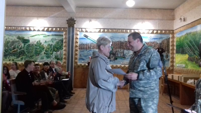 Солдатські матері отримали підтримку та подарунки від обласної влади