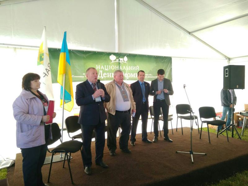 Тваринники з усієї України відзначили Національний день ферми в Кам’янсько-Дніпровському районі   