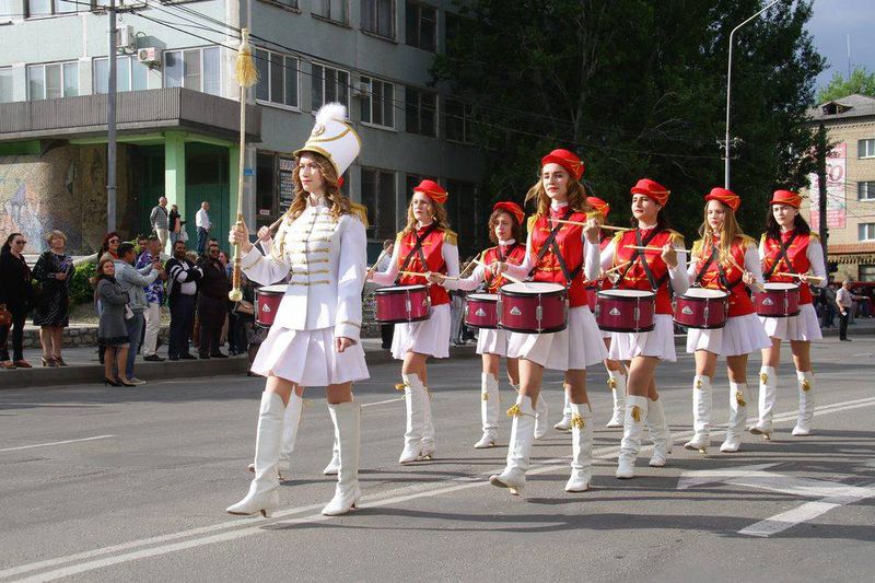 Духові та естрадні оркестри пройшли парадом вулицями  Мелітополя 