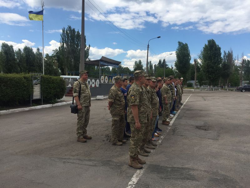 Запорізькі офіцери запасу поповнили лави Української армії