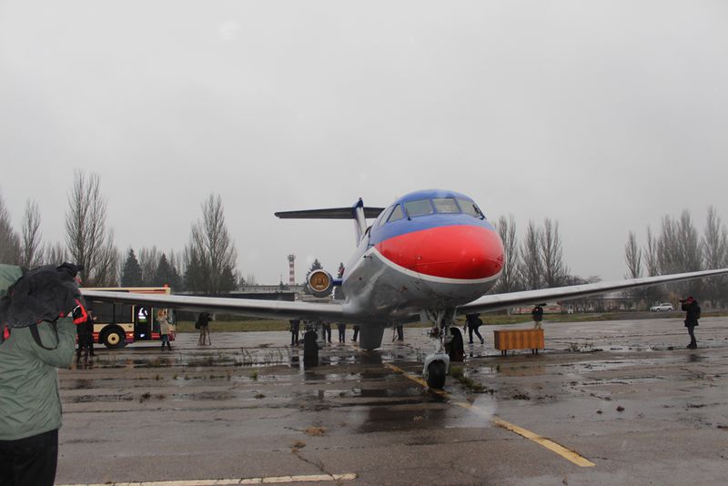 У Запоріжжі ДП «СЕТАМ» безкоштовно передало літак Кіровоградській льотній академії