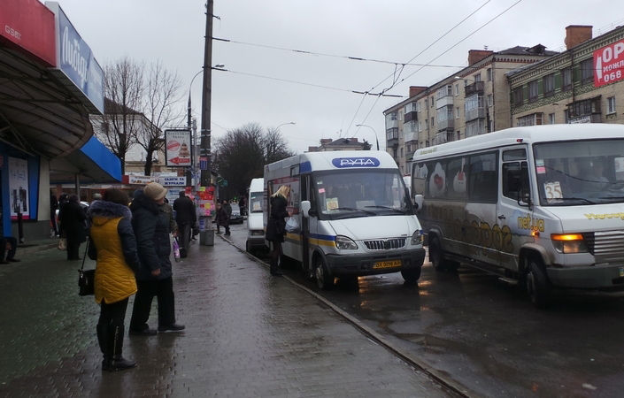 На міських маршрутах Запоріжжя захищають права громадян на пільговий проїзд