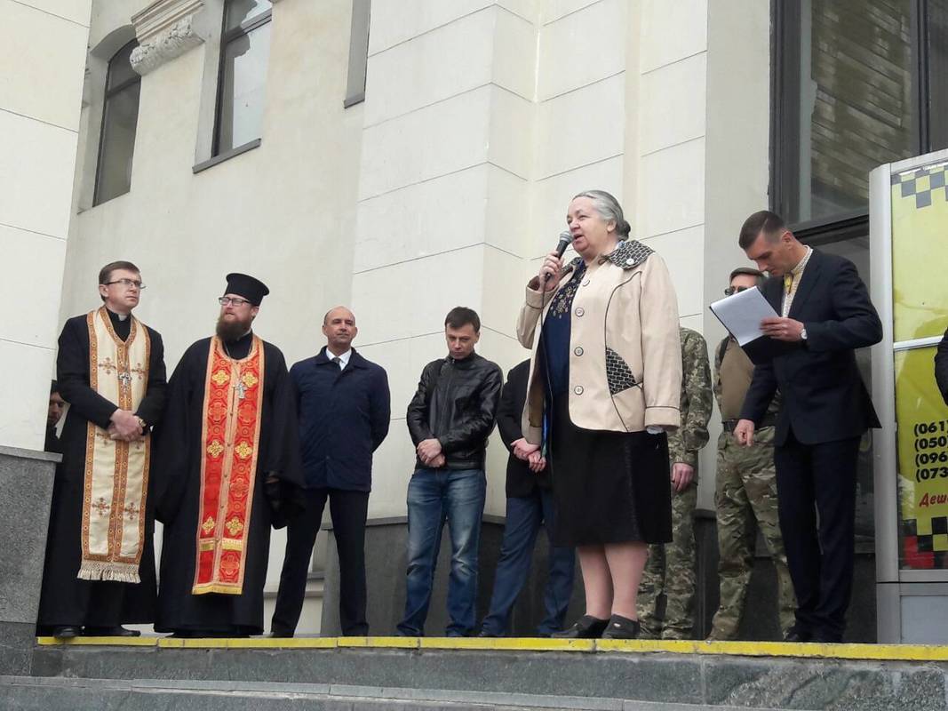 У Запоріжжі відкрито першу меморіальну дошку на честь Української революції
