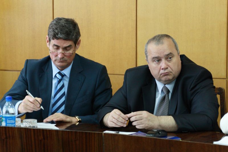 Голова облдержадміністрації Борис Петров та голова облради Павло Матвієнко