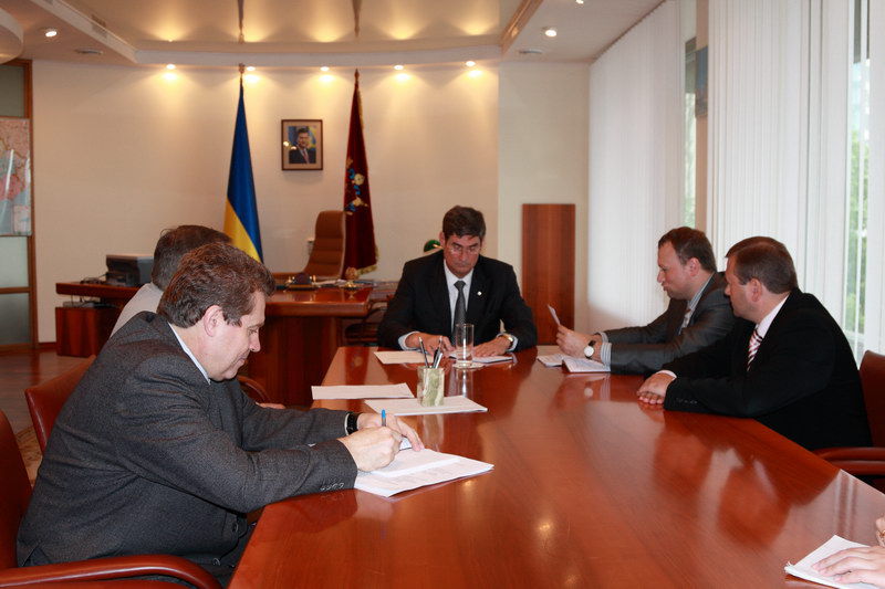 Голова облдержадміністрації Борис Петров провів зустріч з головами райдержадміністрацій