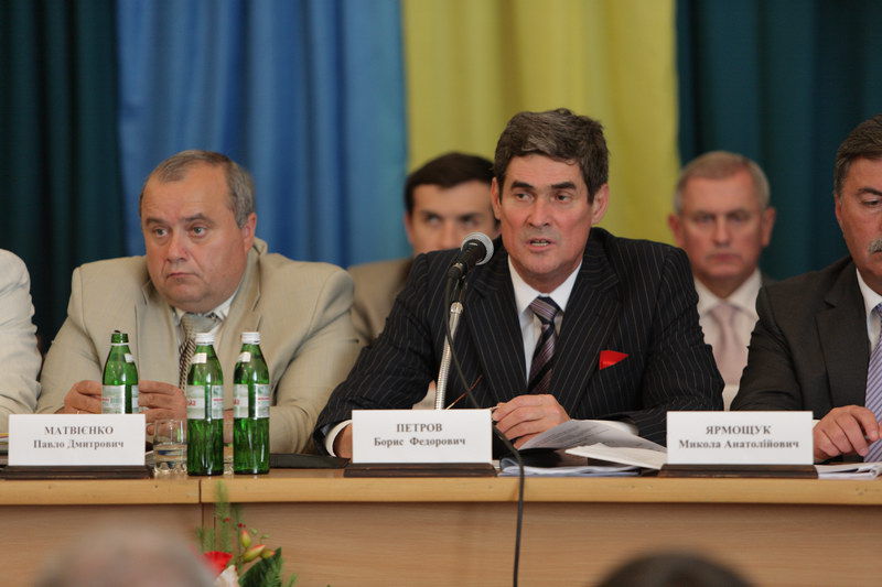 Голова облдержадміністрації Борис Петров та голова облради Павло Матвієнко