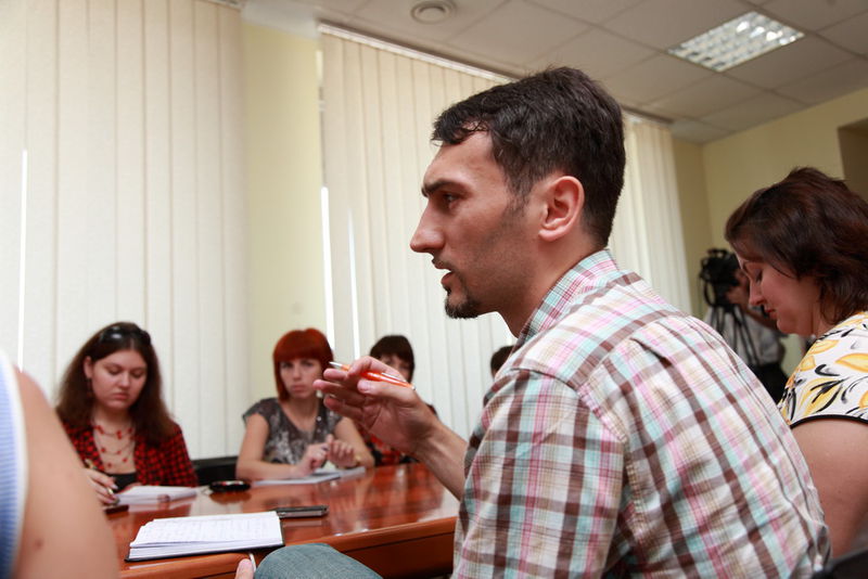 Представники центральних та місцевих засобів масової інформації