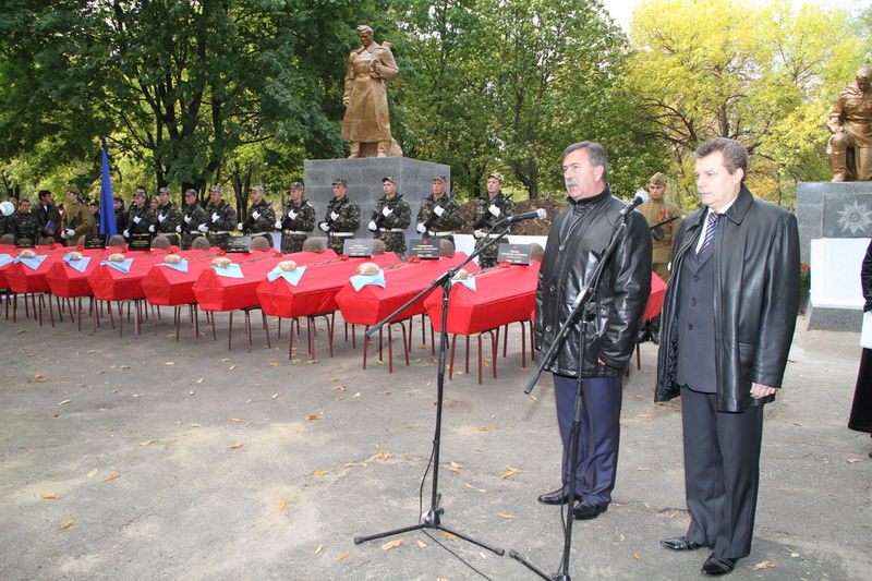 Микола Ярмощук та Станіслав Лимарчук під час виступу на мітингу