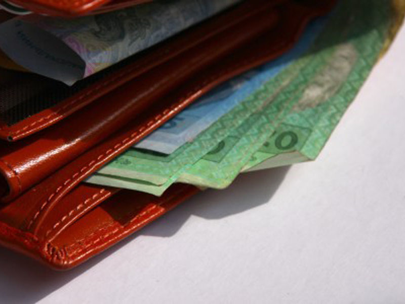 Підприємства області скорочують борги із заробітної плати