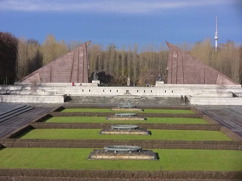 Меморіал радянським воїнам у Трепов-парку 