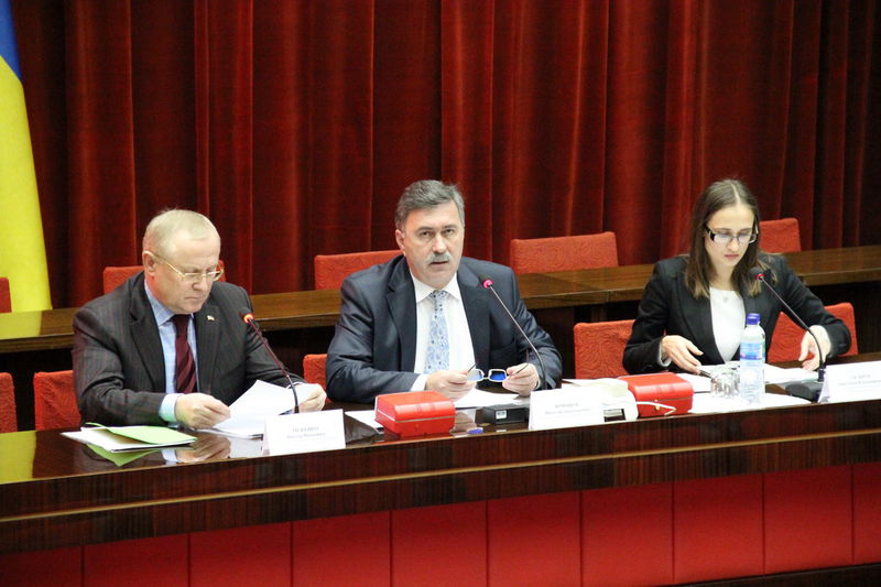 в обласній державній адміністрації відбулася нарада щодо підсумків оздоровлення та відпочинку дітей влітку 2010 року