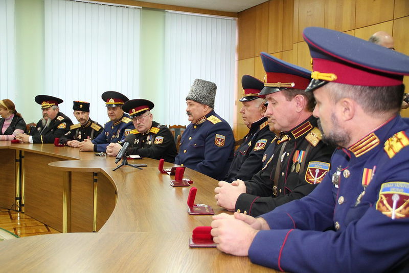 Кращих представників козацьких громадських організацій нагородили хрестом «Запорозька слава»