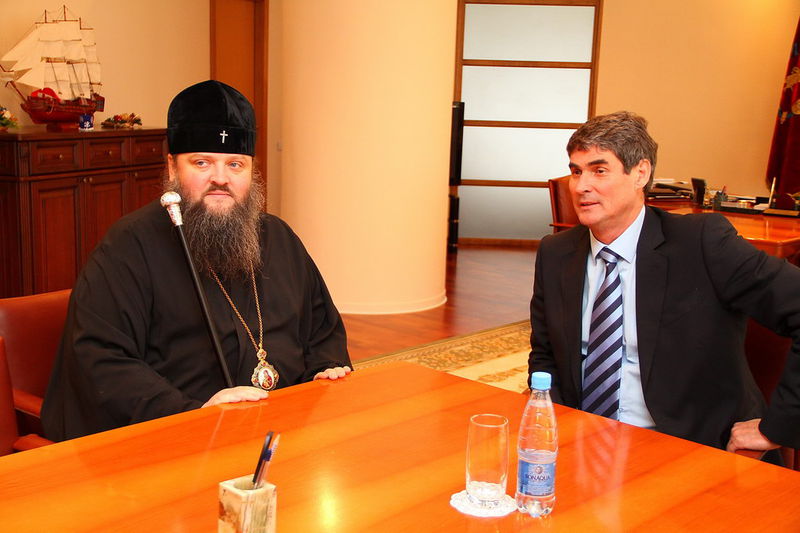 Борис Петров зустрічає архієпископа Запорізького і Мелітопольського Луку