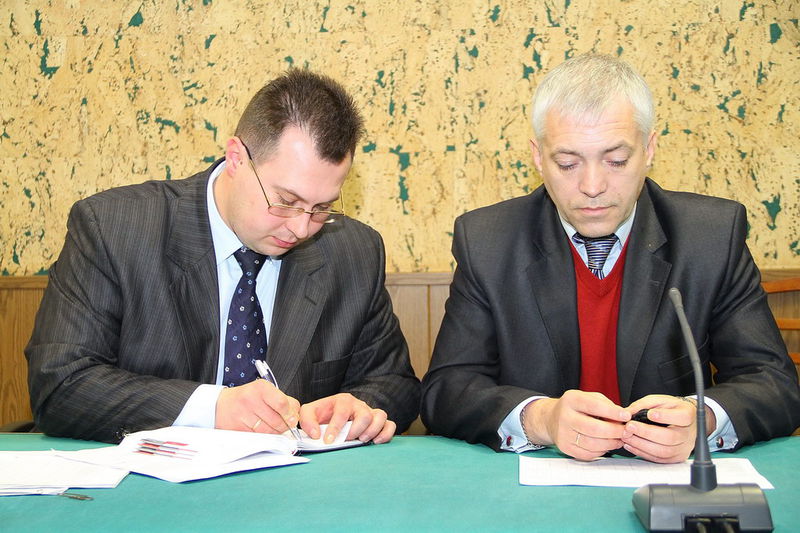 Начальник управління ЖКГ ОДА Дмитро Свіркін та його заступник Костянтин Кувайцев