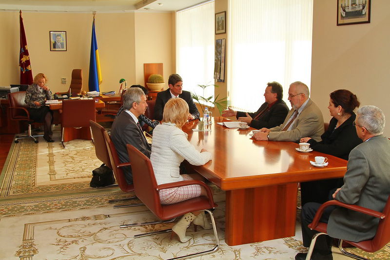 Борис Петров провів зустріч з представниками дозвільних центрів Канади  