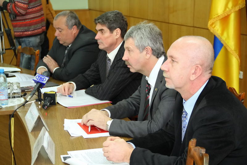 Павло Матвієнко, Борис Петров, Петро Гончарук, Вадим Міщанин
(зліва направо)