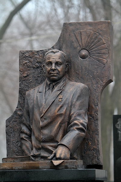 Встановлено пам’ятник Федору Муравченко