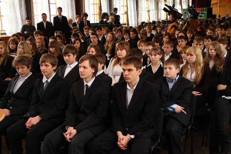 Для старшокласників провели урок мужності