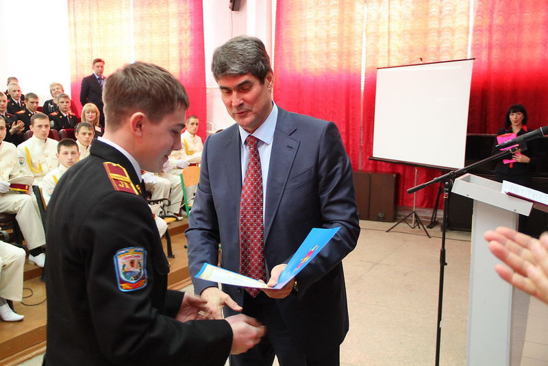 Голова області вручив грамоти від ОДА