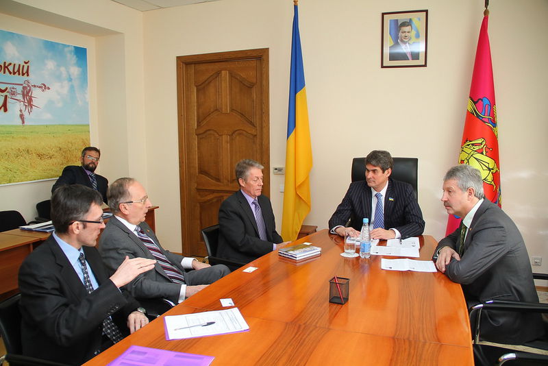 Голова області Борис Петров зустрівся з канадською делегацією