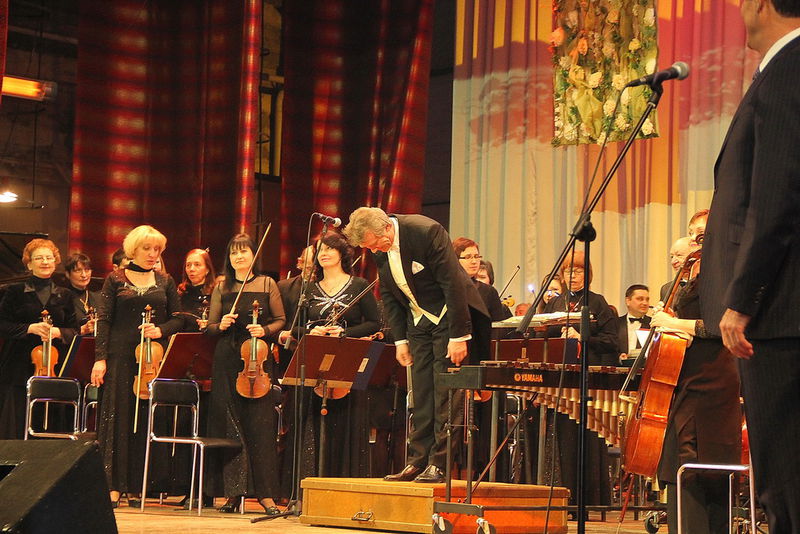  Запорізький академічний симфонічний оркестр
