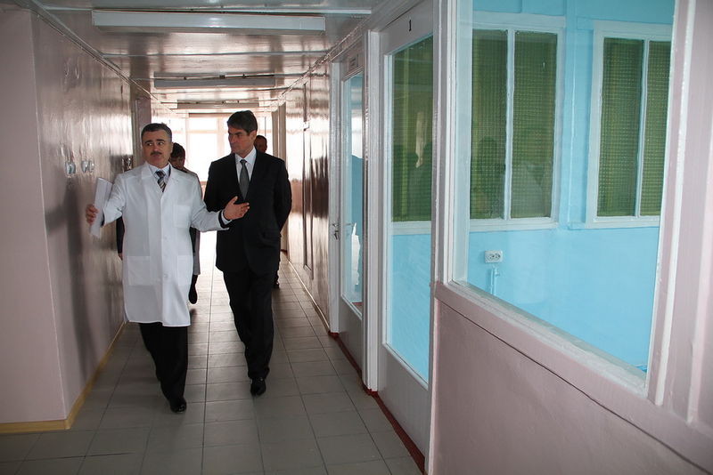 Під час огляду медичного закладу