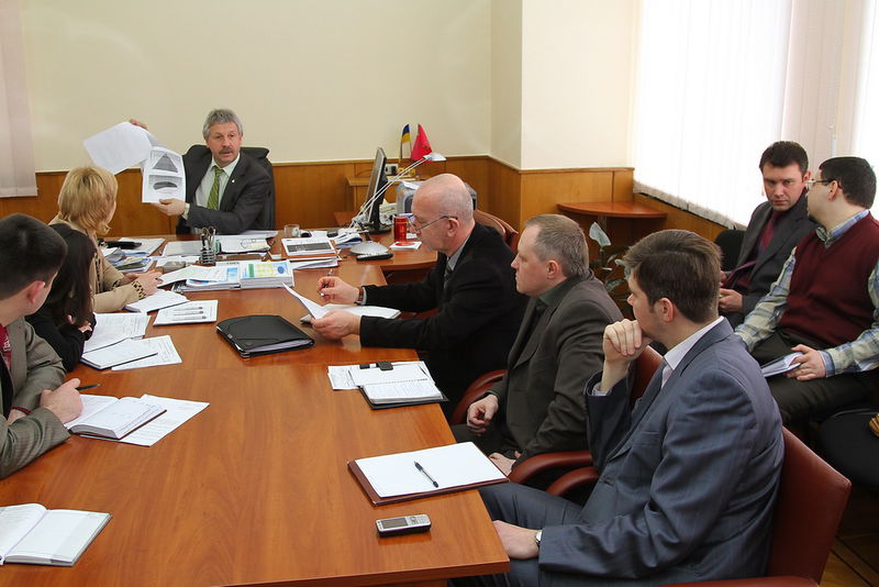 Облдержадміністрація готує звіт щодо виконання пріоритетних напрямків роботи