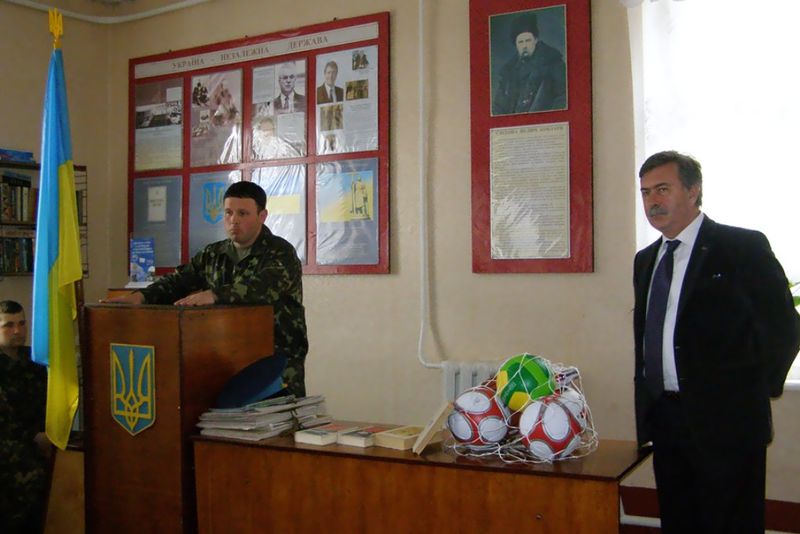 Заступник голови ОДА М.Ярмощук у військовій частині