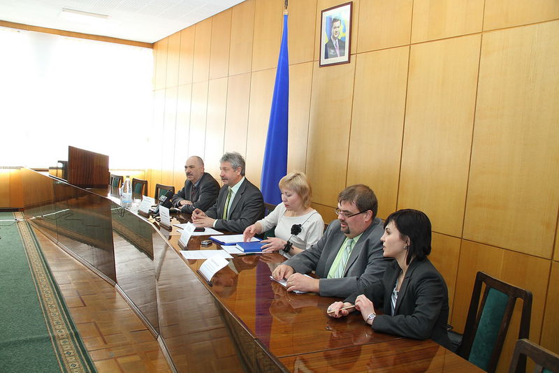 Можливості розміщення продукції місцевих товаровиробників в мережах супермаркетів розглянули учасники засідання обласної координаційної ради з питань розвитку підприємництва