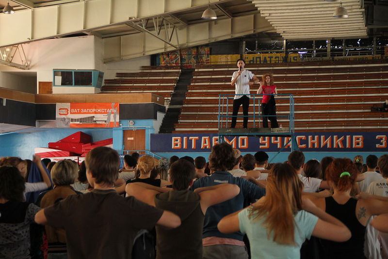 Учасники танцювального проекту «Майданс»